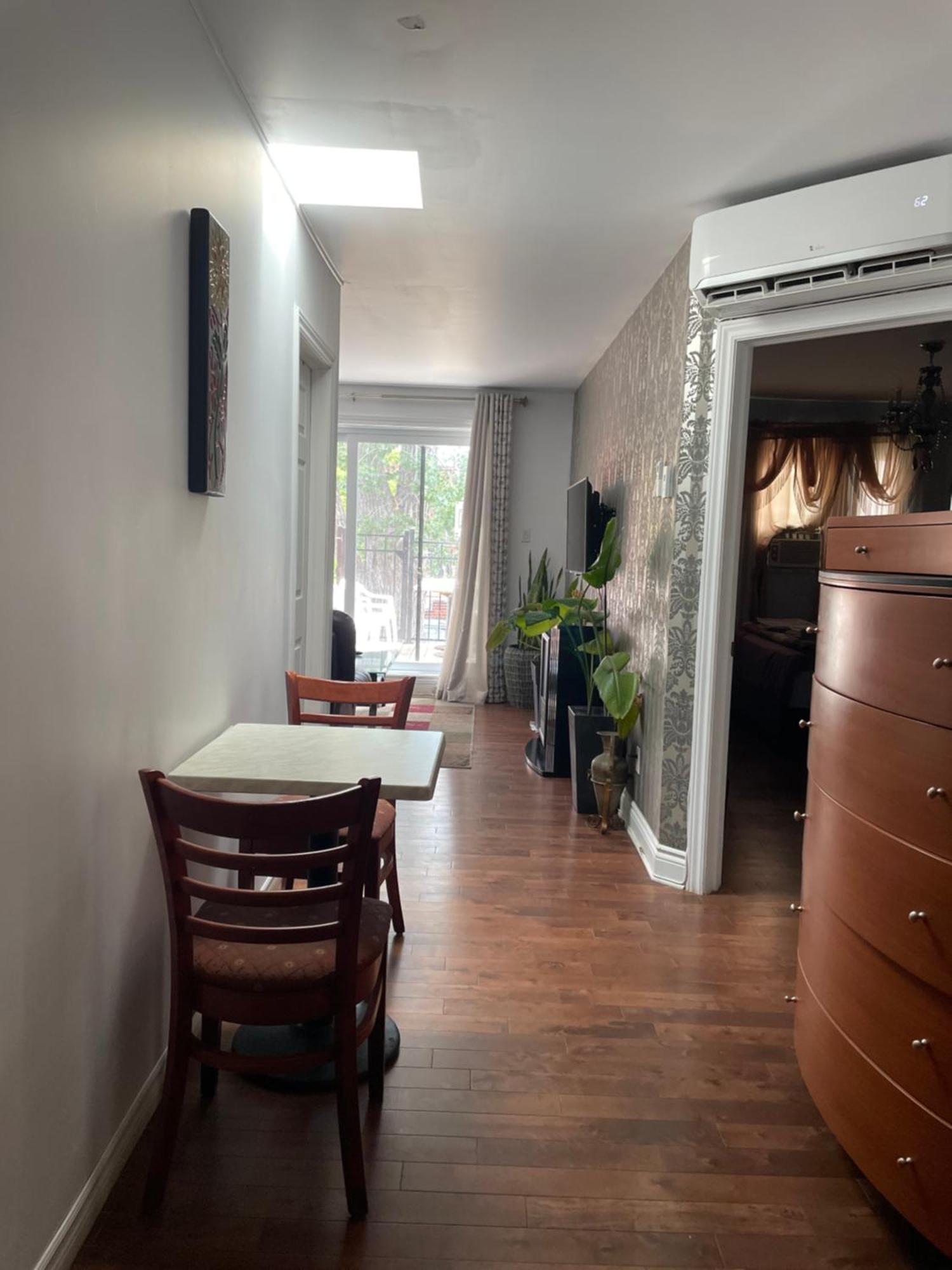 Self Service Small Breakfast, 2 Double Beds Private Room Montreal Exterior foto
